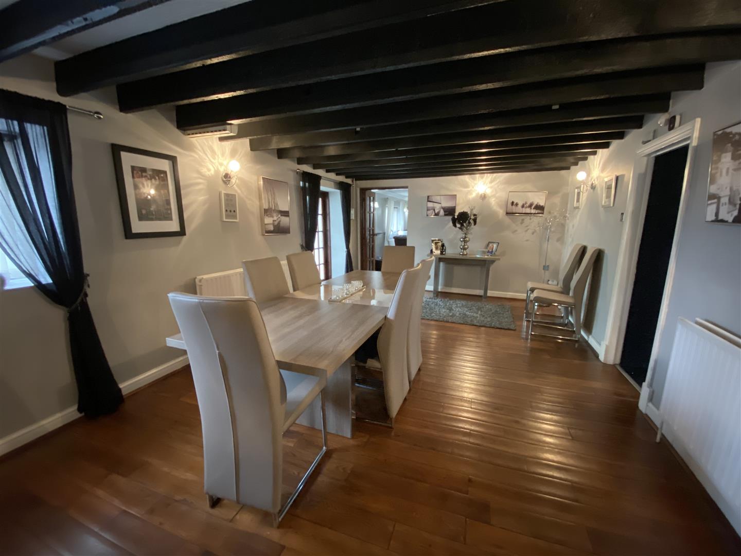ANOTHER ROOM ASPECT
